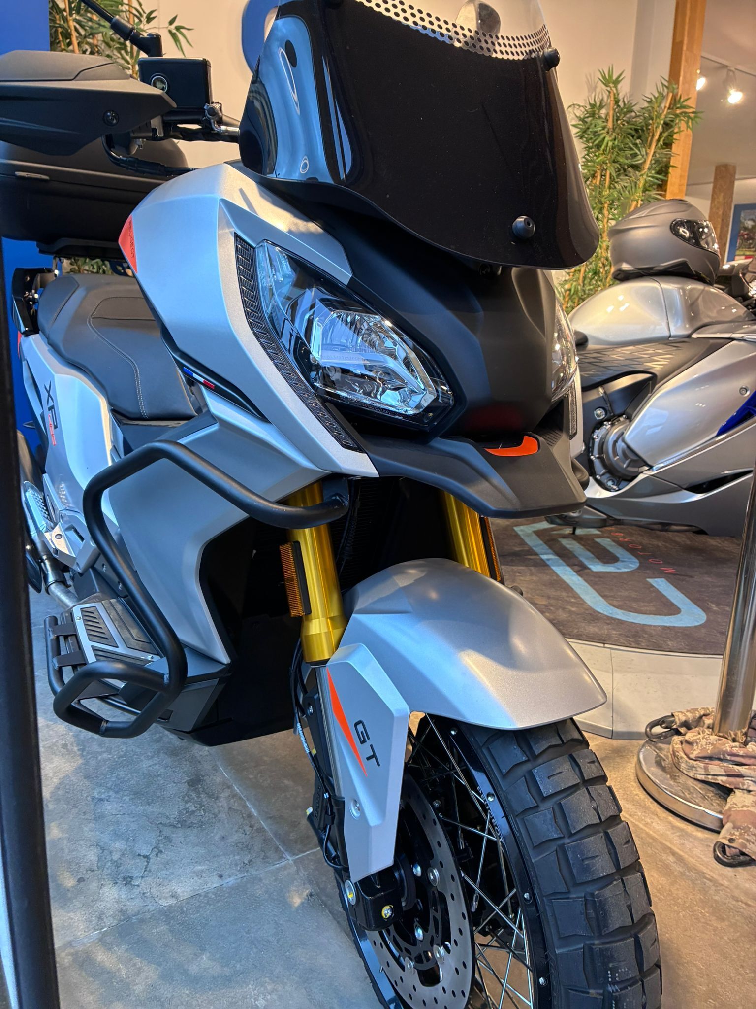 Cem Motorbike