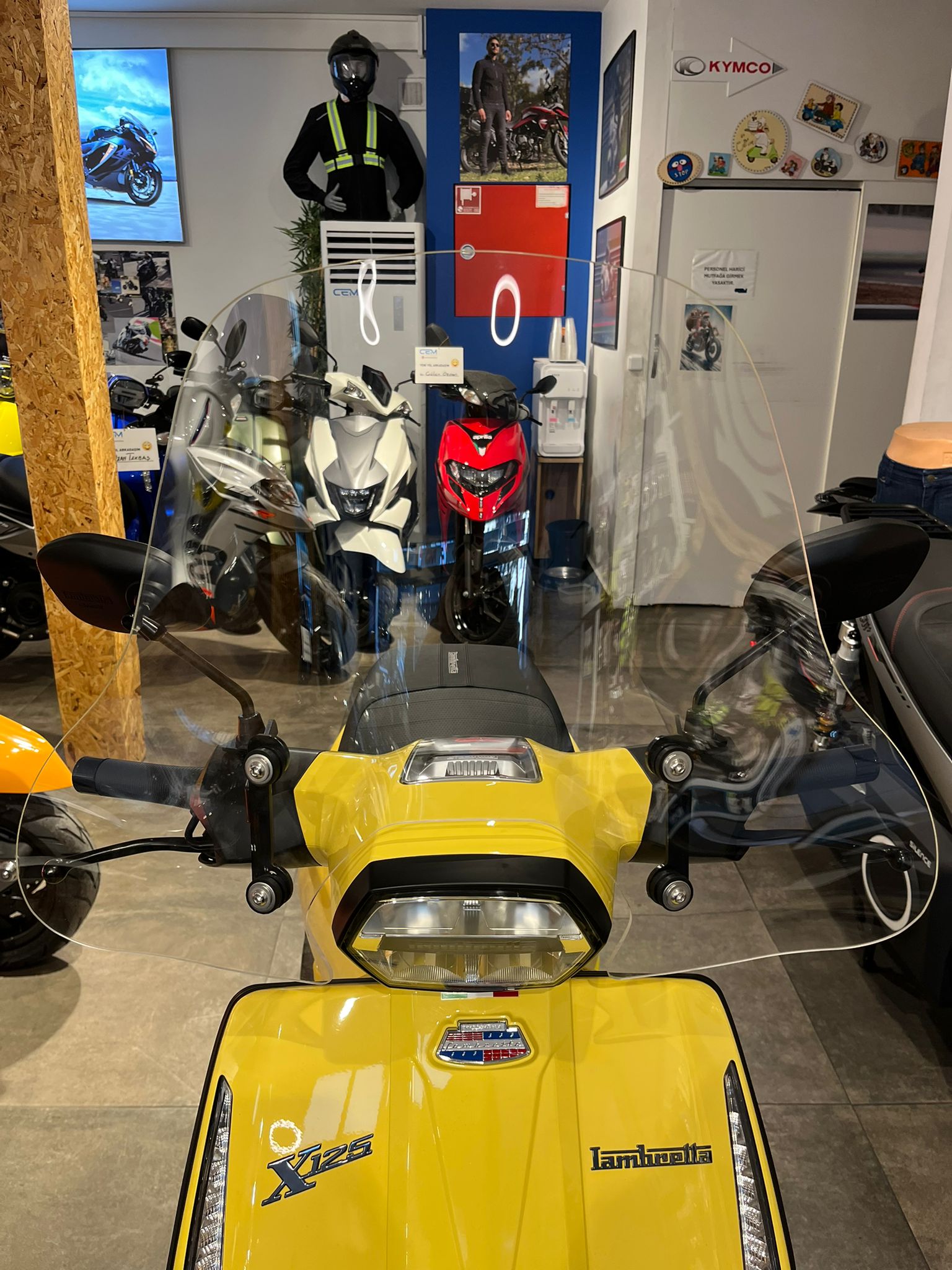 LAMBRETTA X125-X250-X300 UZUN ŞEFFAF CAM